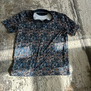 Men’s golf shirt